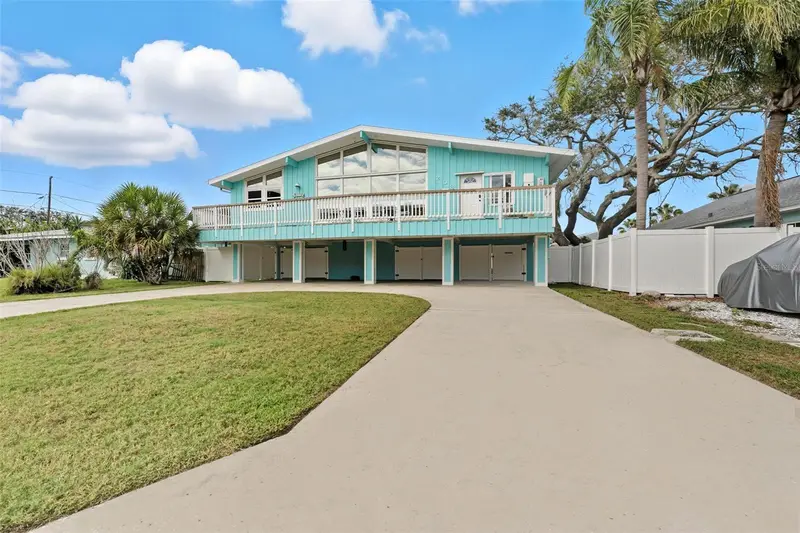 208 Bates Ave, FL