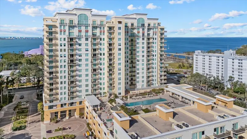 800 N Tamiami Trl #1502, FL
