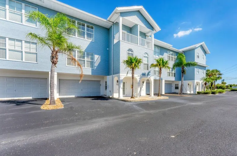 3927 Cape Haze Dr #204, FL