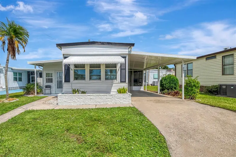 259 Inner Dr E, FL
