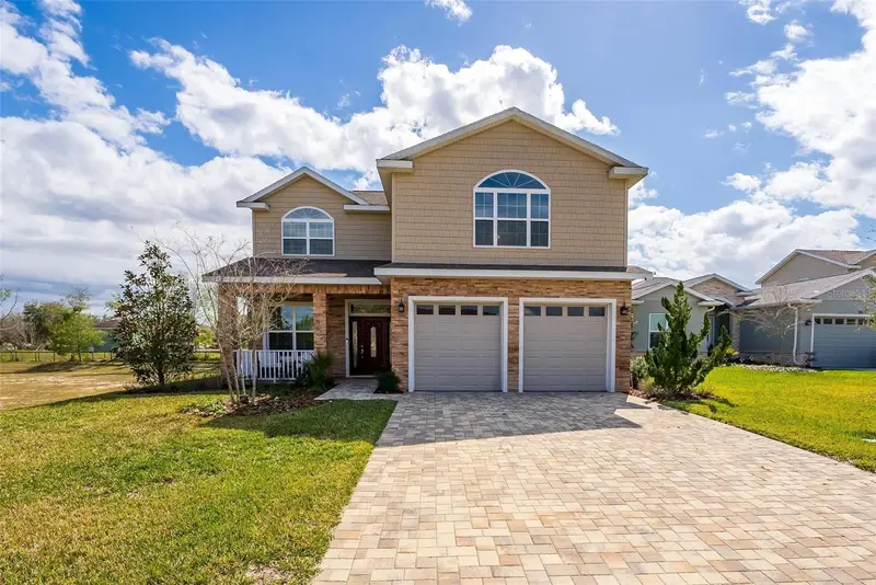 5039 Ne 125th Loop, FL