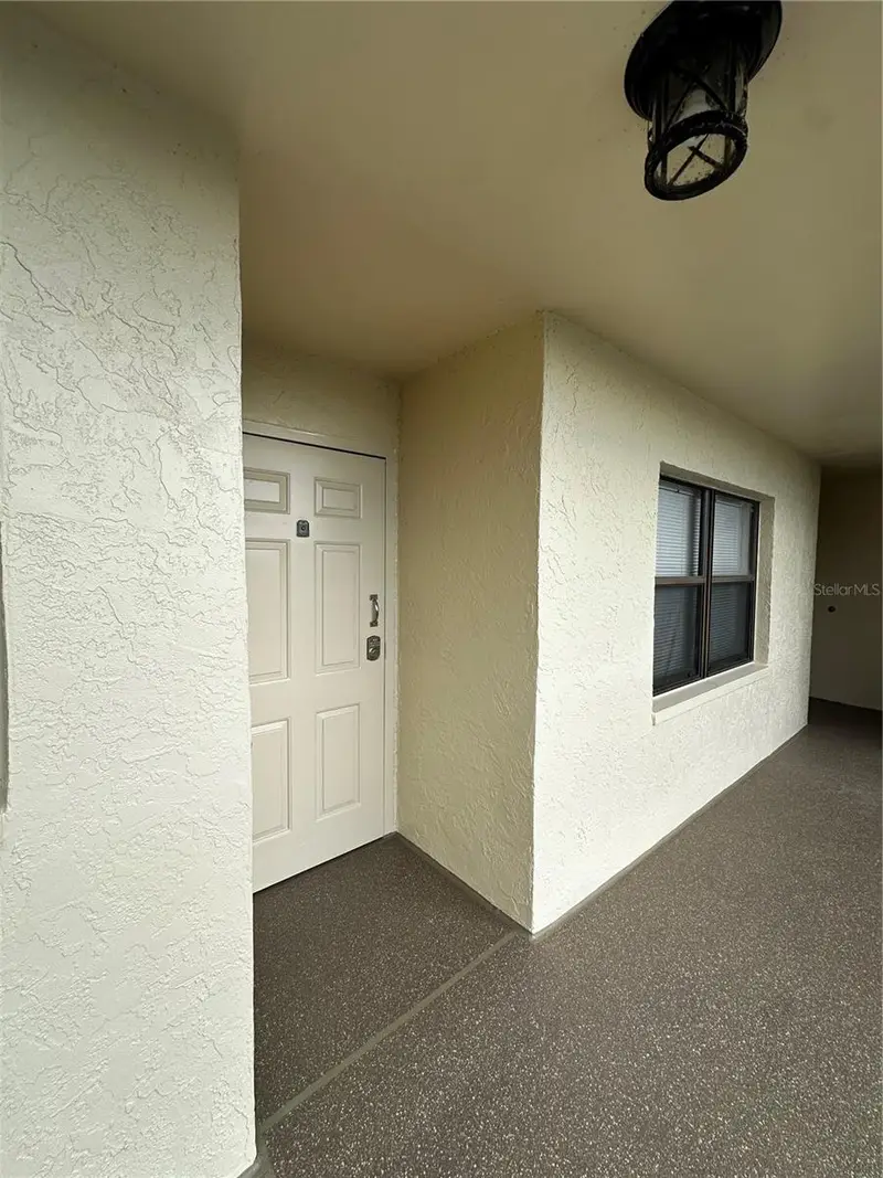 800 Cove Cay Dr #4f, FL