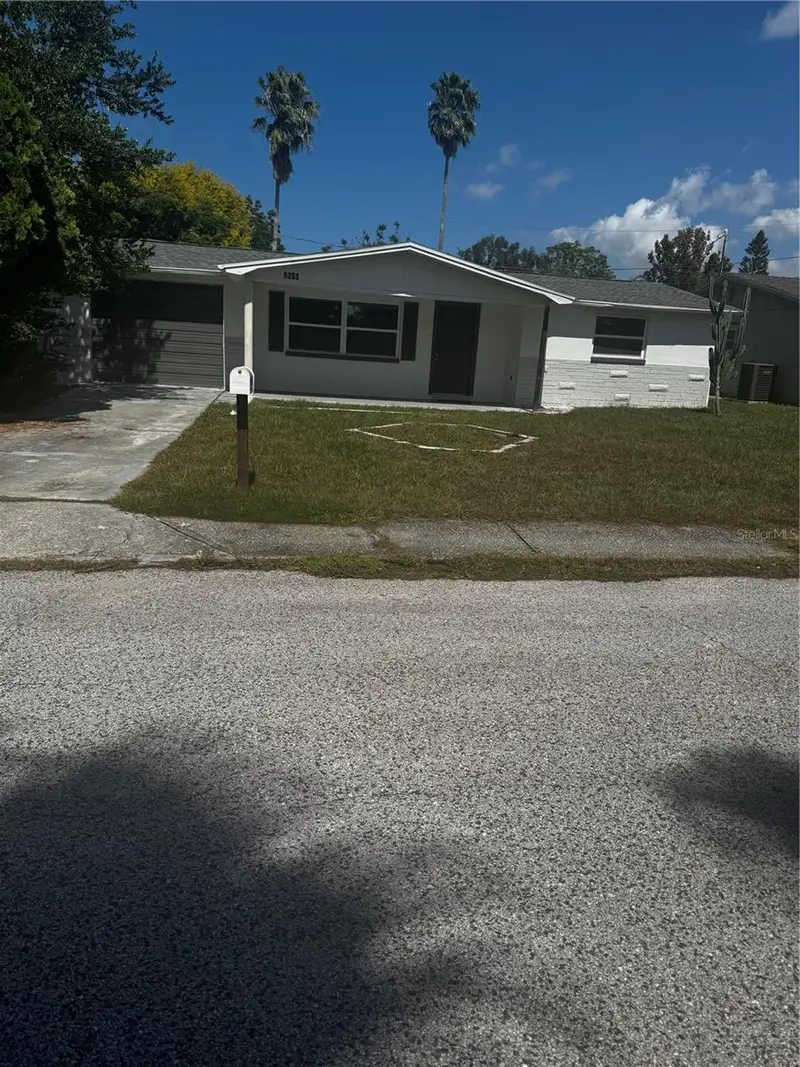 5253 Devries Dr, FL