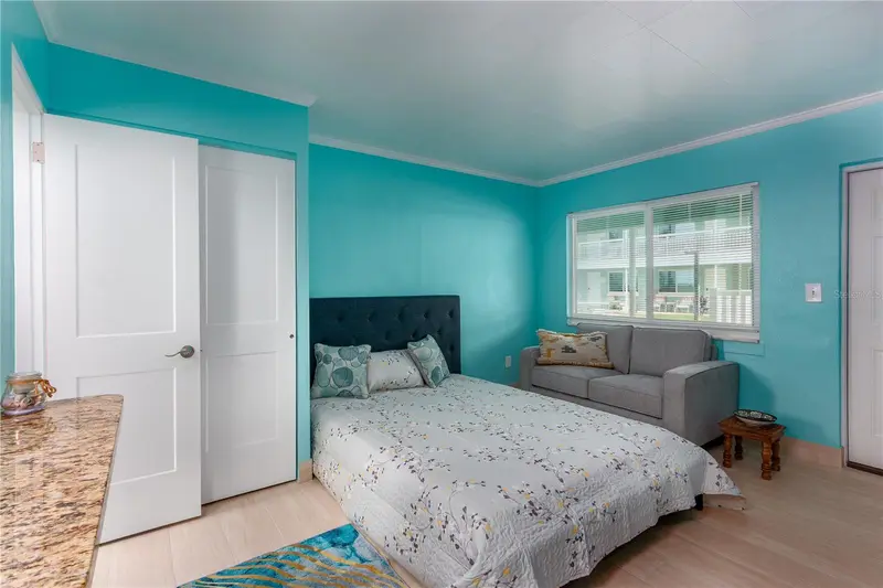 11730 Gulf Blvd #4, FL