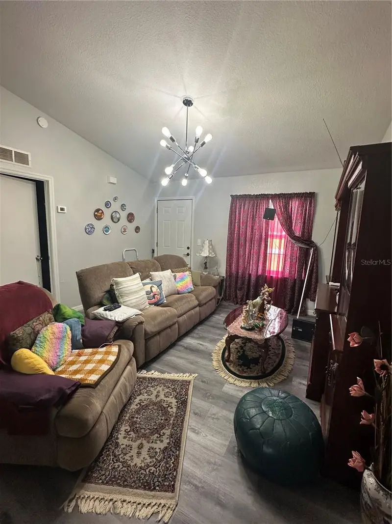 50 Larch Run, FL