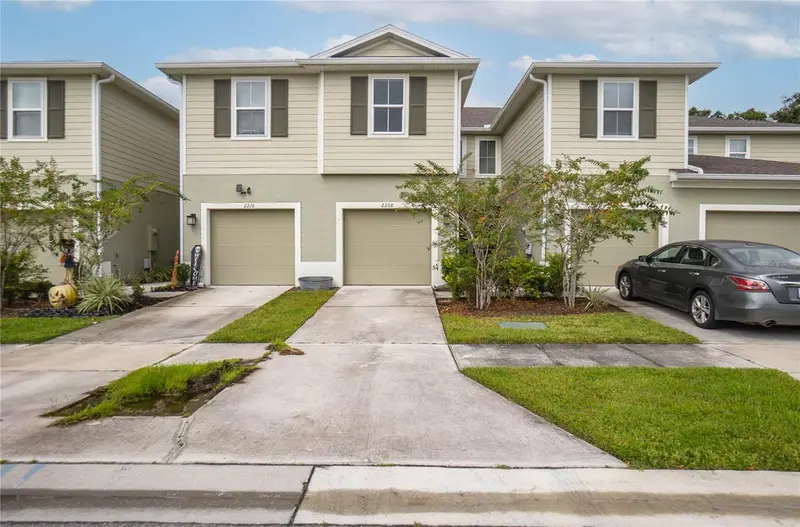 2208 Laceflower Dr, FL