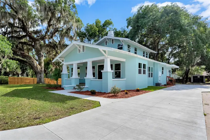 415 S 9th St, FL