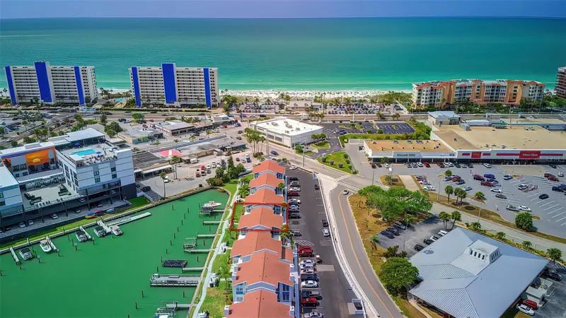161 Medallion Blvd #E, FL