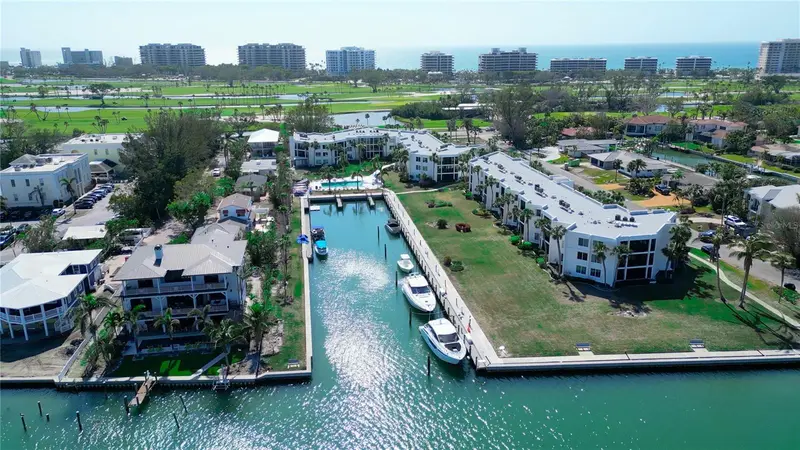 450 Gulf Of Mexico Dr #B207, FL