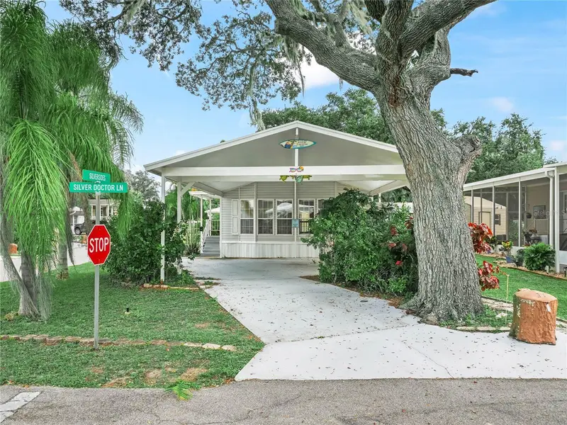 37 Silver Doctor Ln, FL