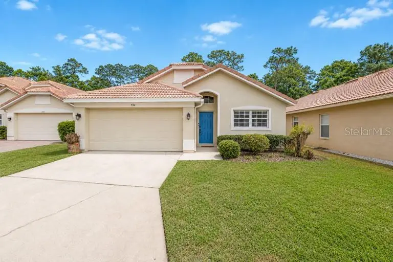 934 Torrey Pine Dr, FL