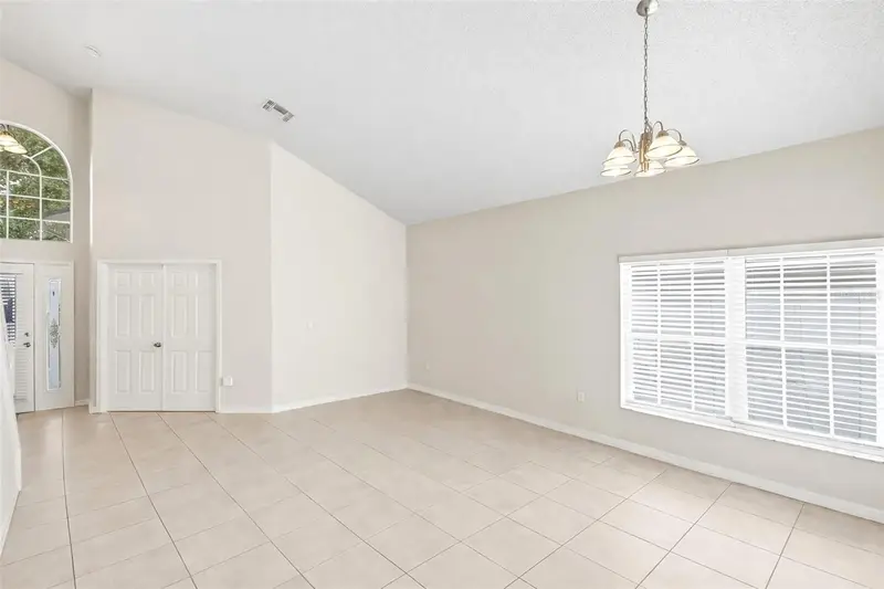 7946 Golden Pond Cir, FL