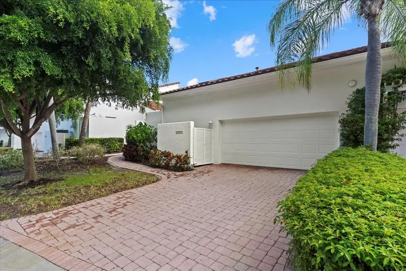 2254 Harbour Court Dr, FL