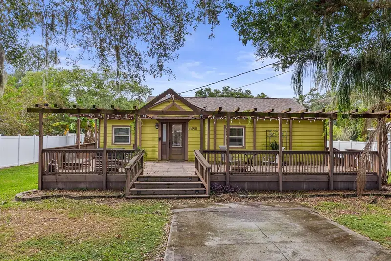 4490 Simmons Rd, FL