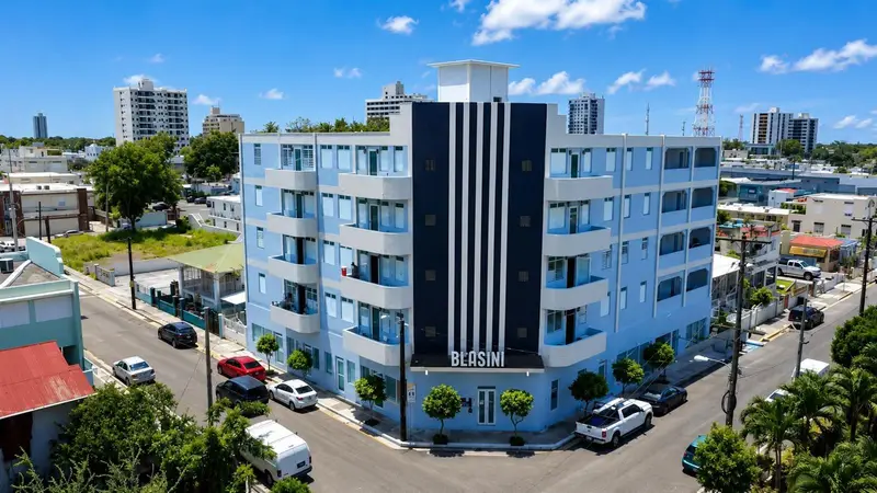 2844 Av Roosevelt, PR