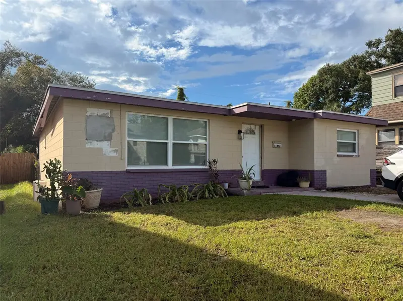 2301 Trelain Dr S, FL
