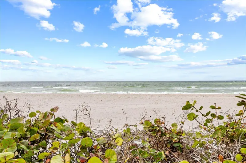 3400 Gulf Blvd #105, FL