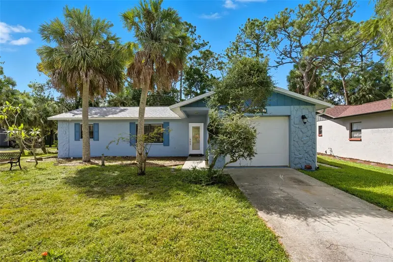 6936 Driftwood Dr, FL