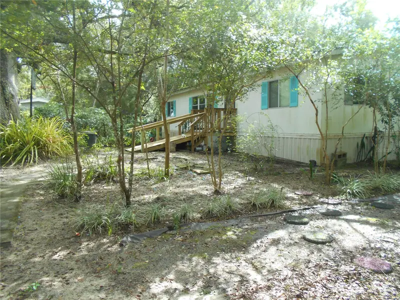 20425 Ne 143rd St, FL