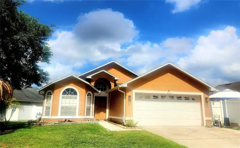 2483 Shelby Cir, FL
