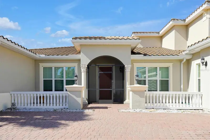 870 Spinnaker Way, FL