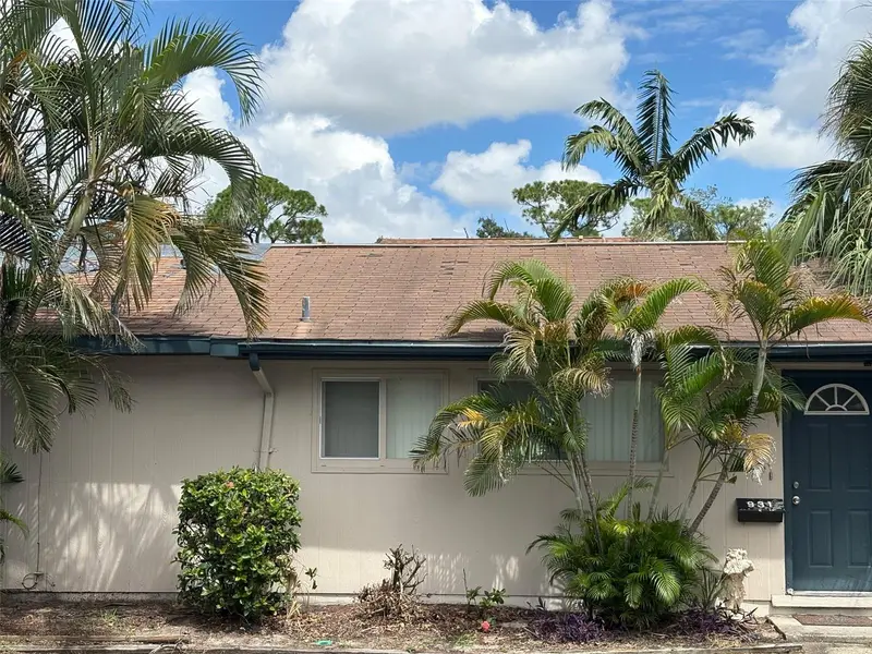 927 Byron Ln #13-B, FL