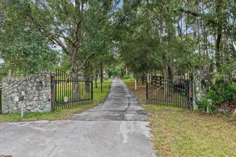 470 Fay Ave, FL