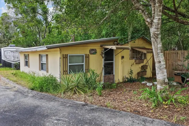 470 Fay Ave, FL