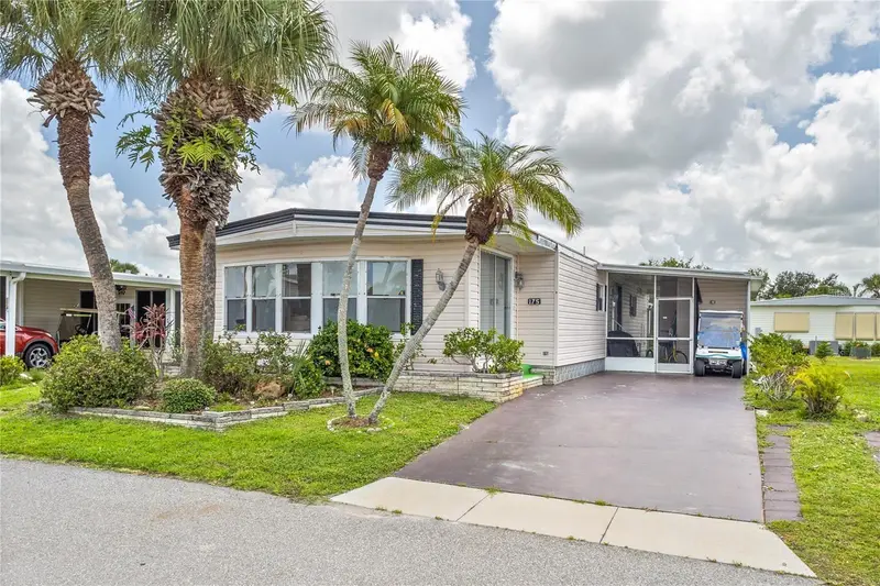 2100 Kings Highway, FL