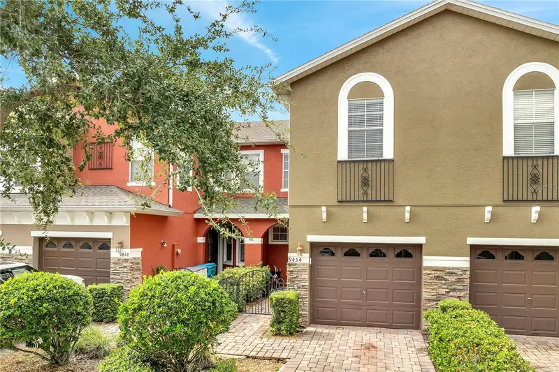 9454 Silver Buttonwood Street, FL