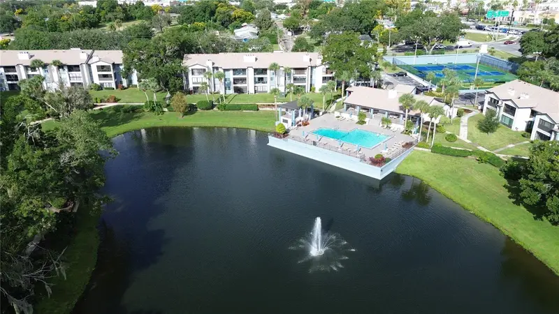 3 Escondido Cir #8, FL