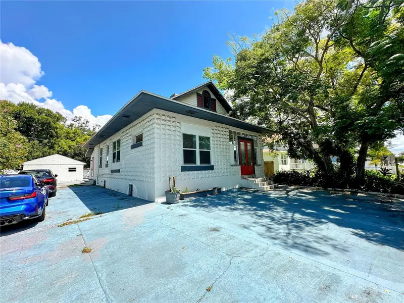 3105 W Spruce St, FL