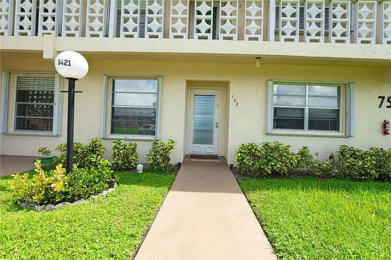 1421 Nw 19th Ter #102, FL