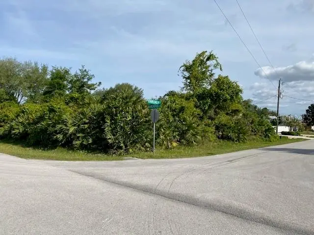 1 Fairchild Ln, FL