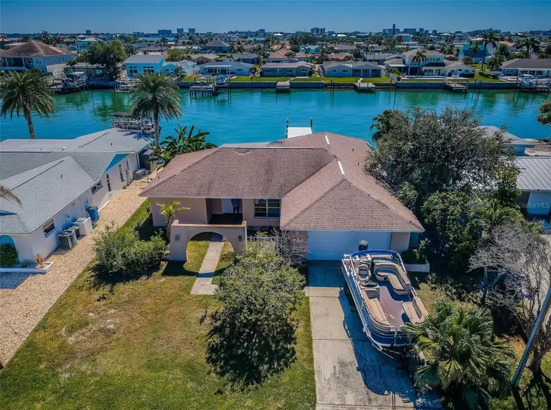 755 Capri Blvd, FL