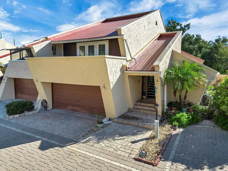 21 Casarena Ct, FL