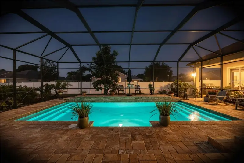 107 Falling Water Dr, FL