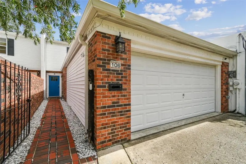 106 S Lauber Way, FL
