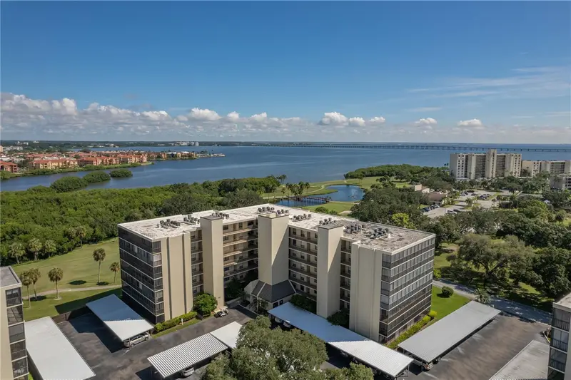 3400 Cove Cay Dr #7c, FL