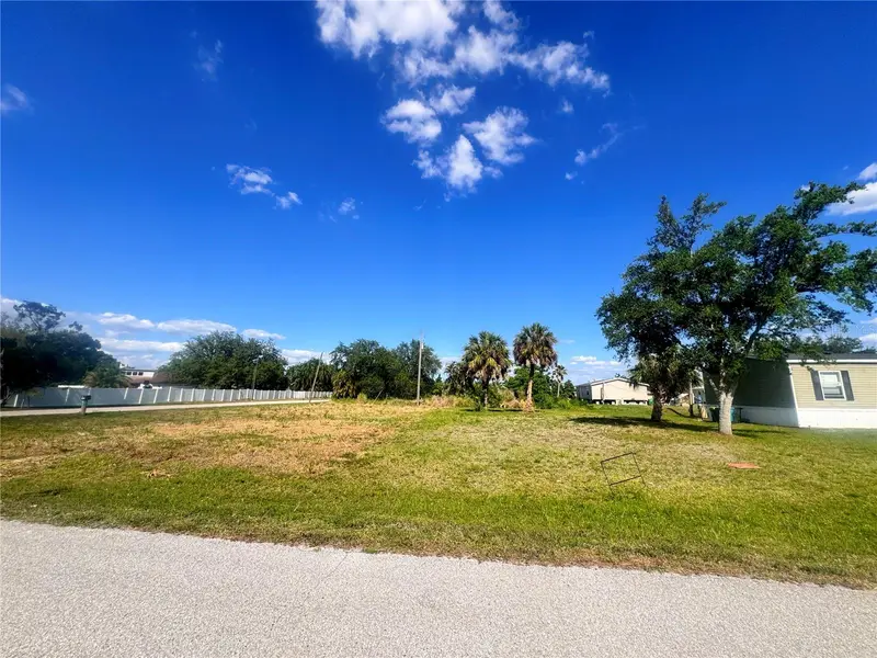 5384 N Wilson Dr, FL