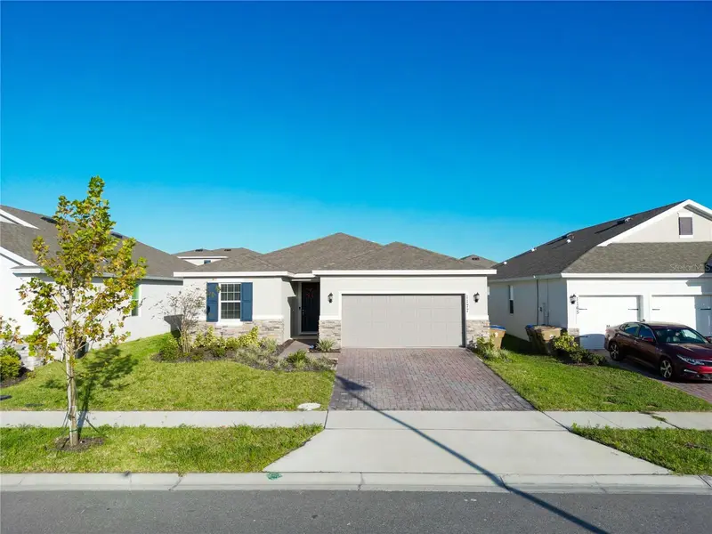1177 Fox Hedge Ln, FL