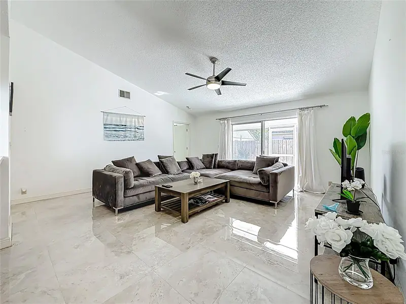 1909 Castle Bay Ct, FL