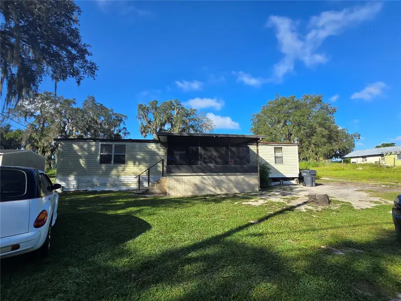 513 Smith Rd, FL