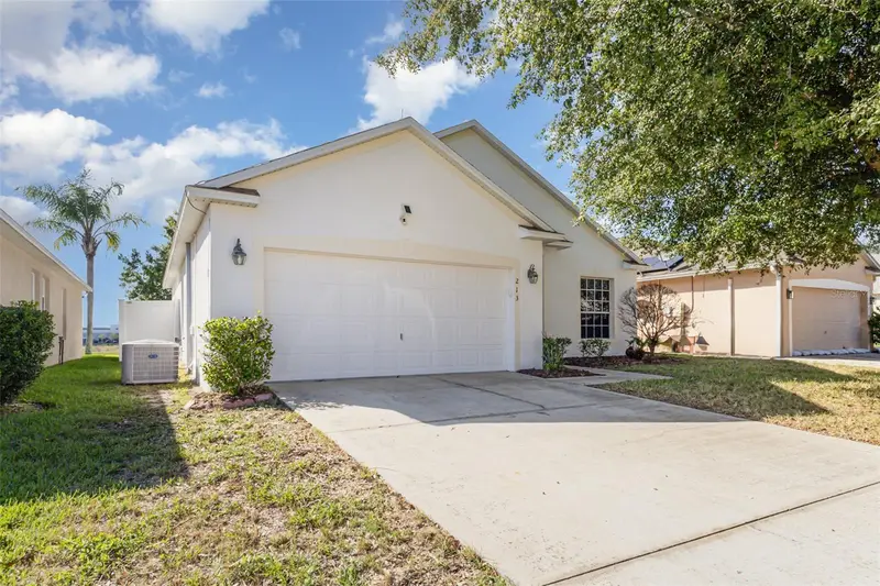 213 Knollwood Dr, FL