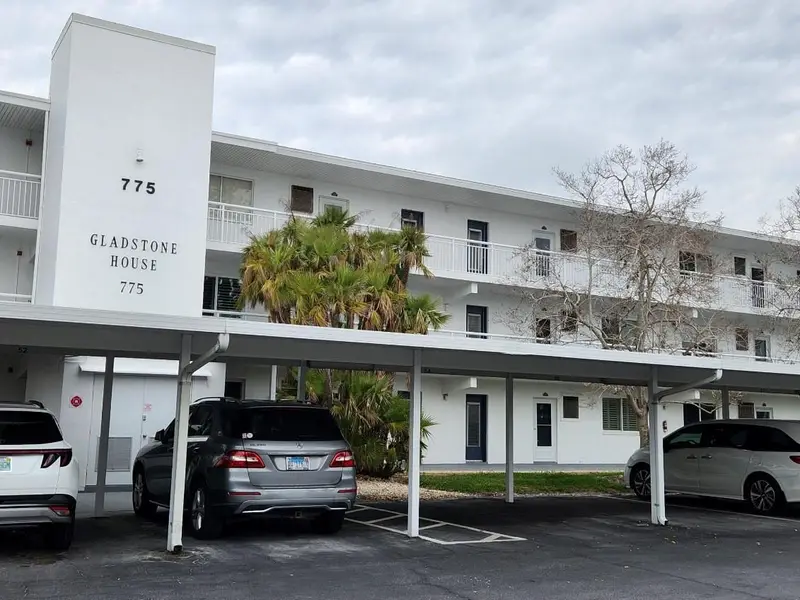 775 John Ringling Blvd ## 33, FL