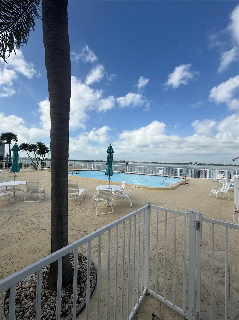 775 John Ringling Blvd ## 33, FL