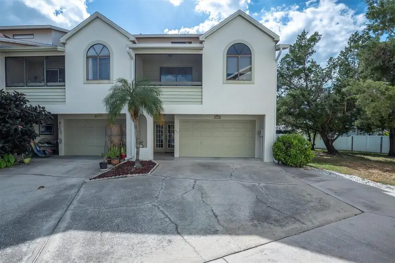 534 Walden Ct, FL