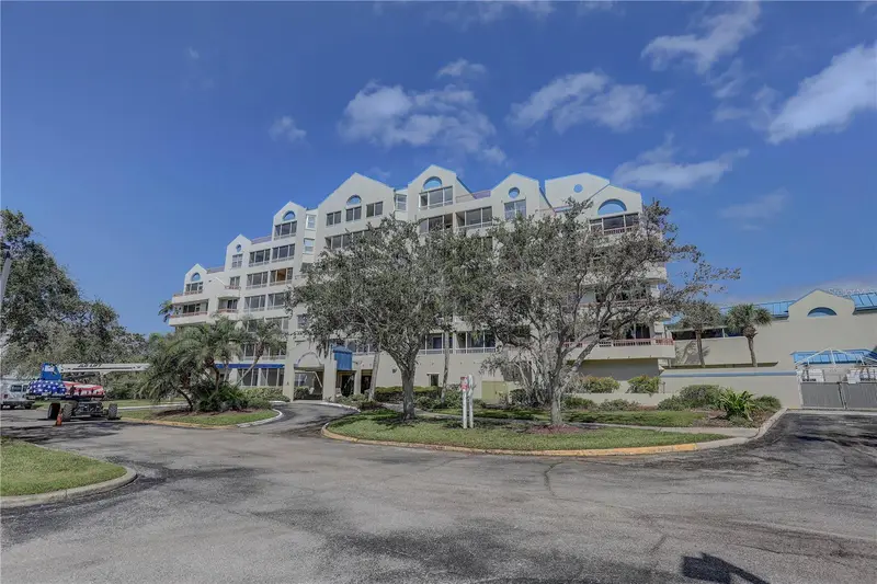 2333 Feather Sound Dr #A401, FL