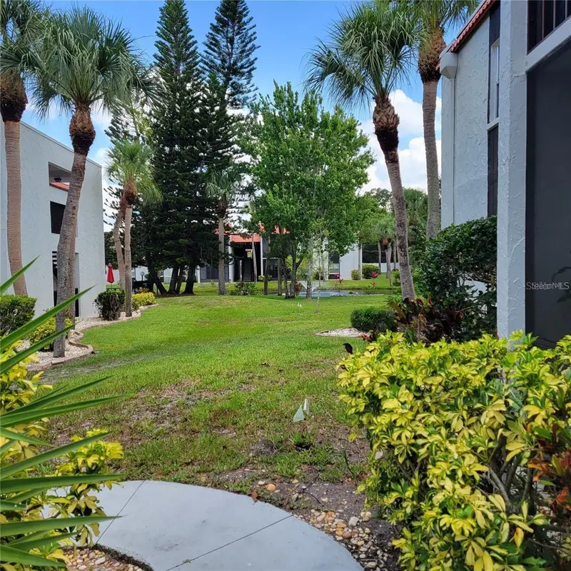 3275 Beneva Rd #104, FL