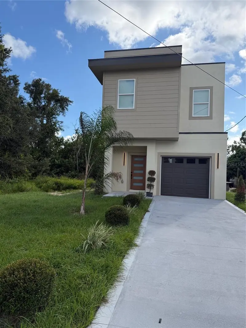 860 Nw 5th St, FL